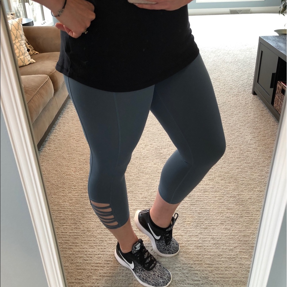 Curvy Teal cross cross leggings